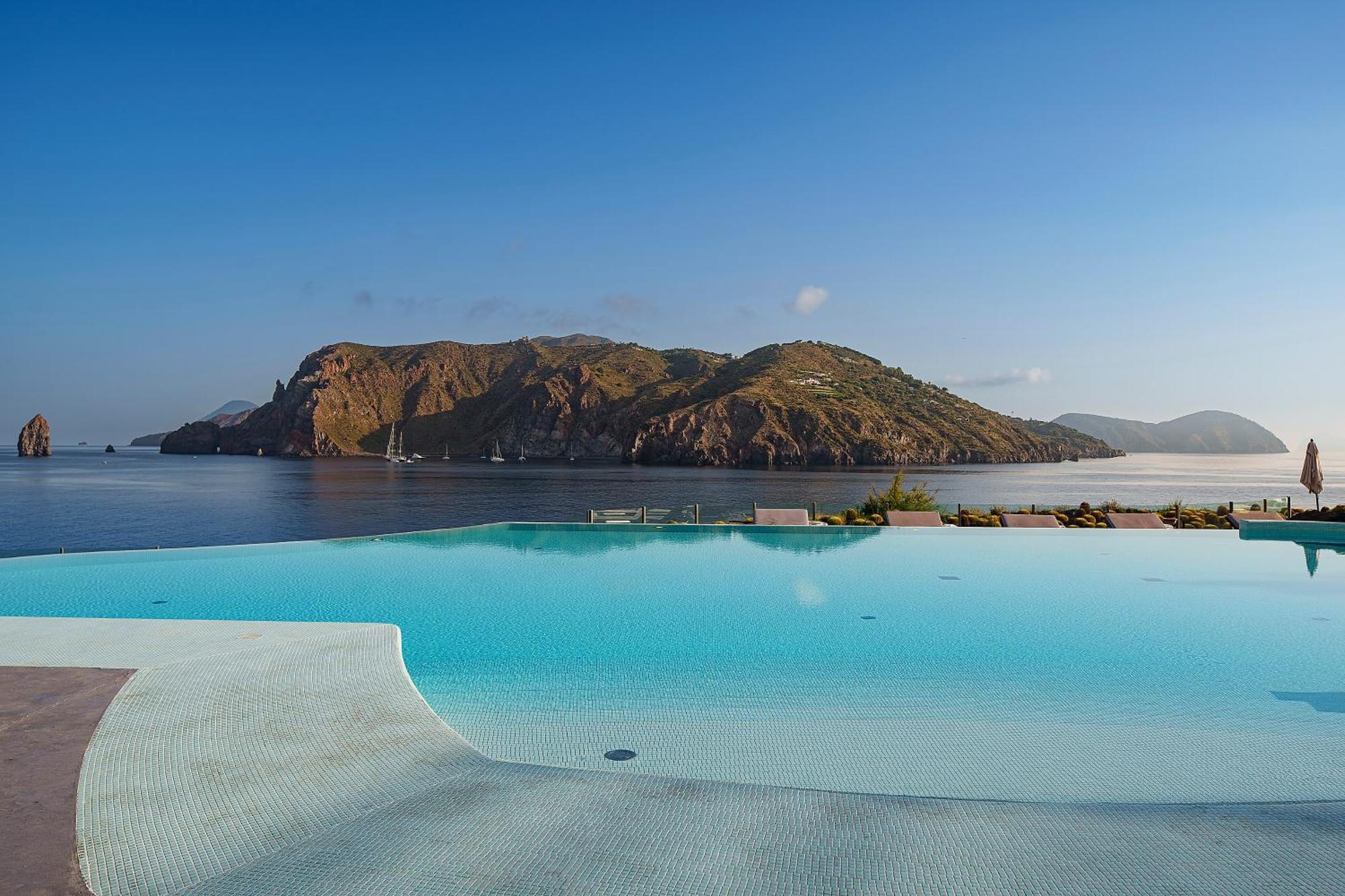 Therasia Resort Sea And Spa - The Leading Hotels Of The World Vulcano  Eksteriør bilde
